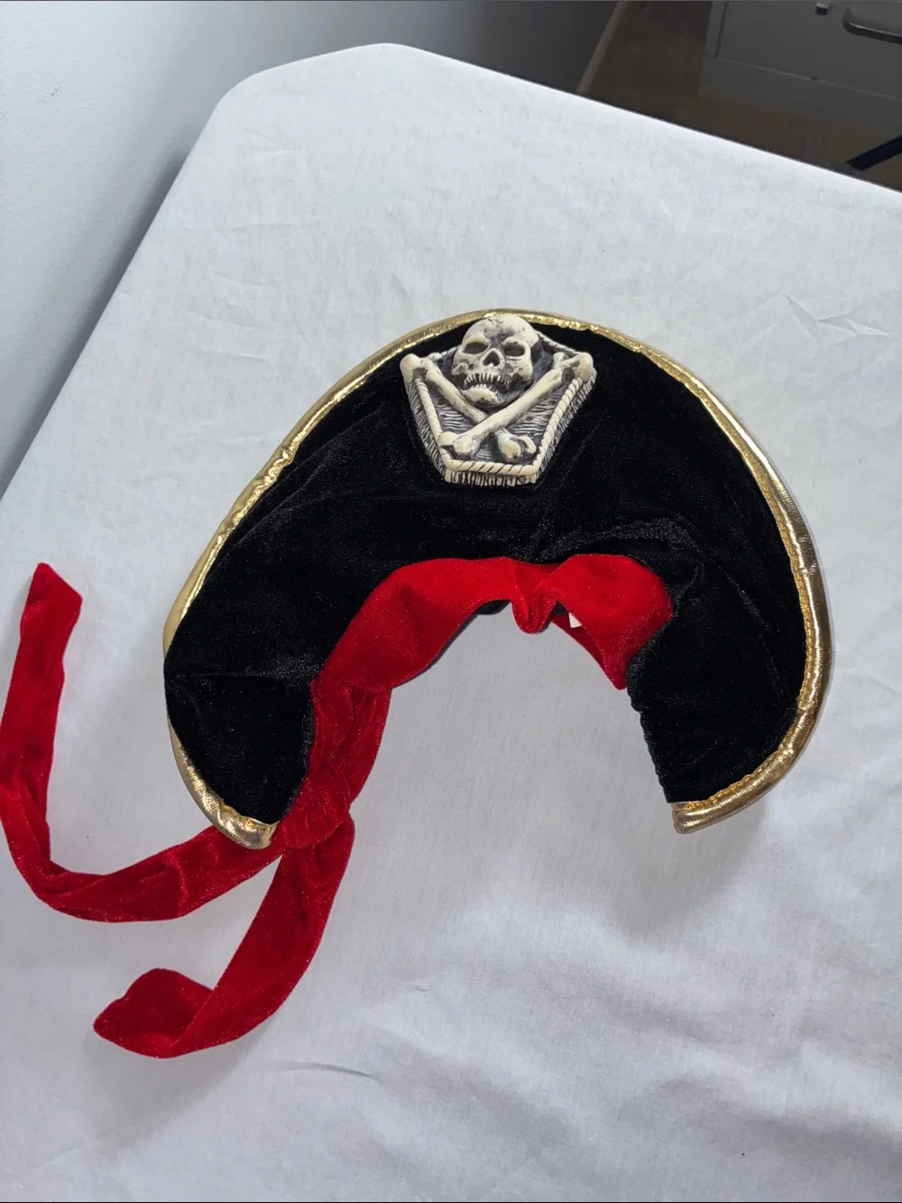 Elope Child’s Pirate Tricorn Hat – Black Velvet 3D Skull & Crossbones EUC